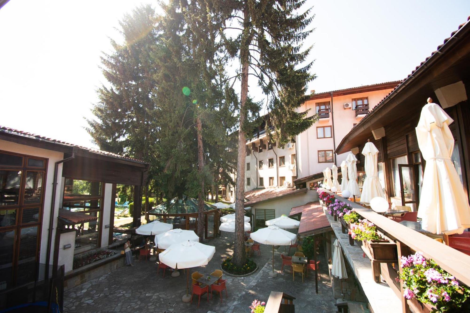 Hotel Pirin Bansko Exterior photo